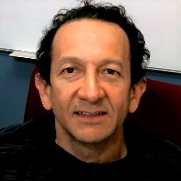 Walter Betancourt headshot