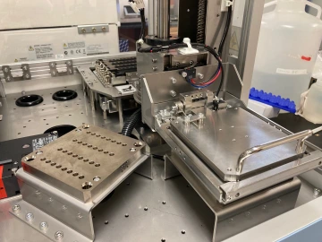 Metal components of a laboratory instrument